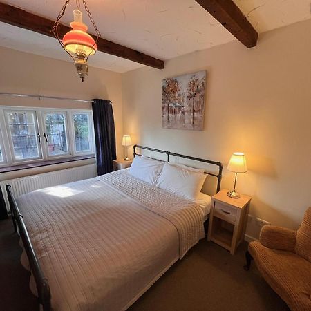 Hunston Mill Self Catering Dog Stay For Free شيشستر المظهر الخارجي الصورة