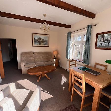 Hunston Mill Self Catering Dog Stay For Free شيشستر المظهر الخارجي الصورة