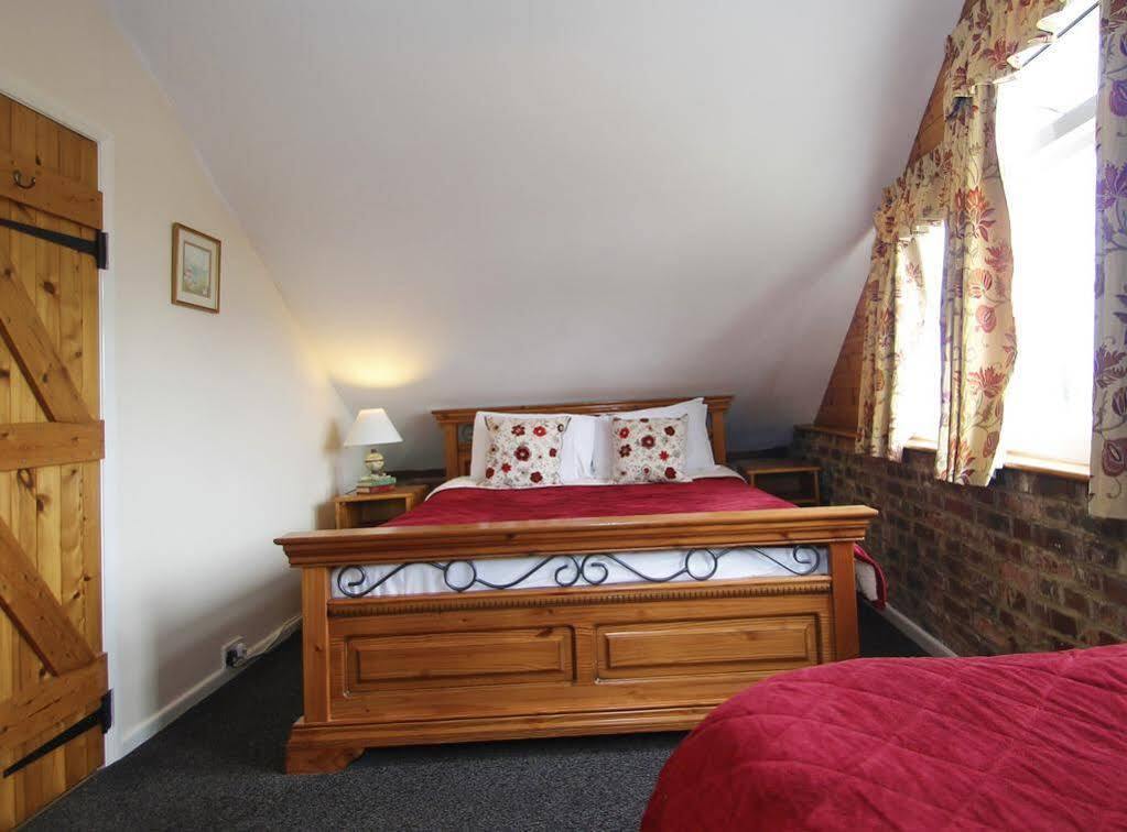 Hunston Mill Self Catering Dog Stay For Free شيشستر المظهر الخارجي الصورة
